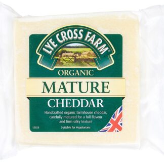 Cheddar mature, 200 gram. Lye Cross Farm.