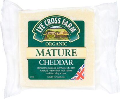 Cheddar mature, 200 gram. Lye Cross Farm.